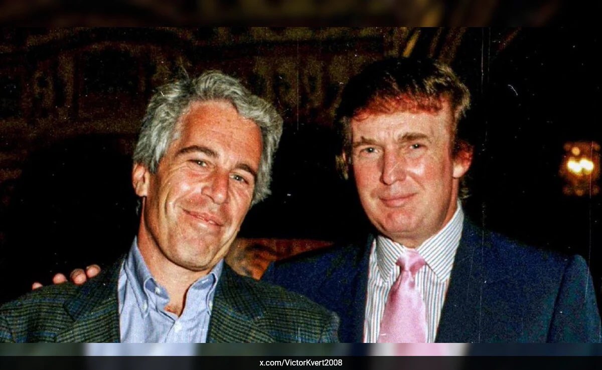 jacob4kids's tweet photo. #TrumpPedoFiles
Two of the most notorious pedophiles in American history , and what's astonishing is that Republicans were aware of it yet still chose one of them as their #MagaKing President. 

Keep this in mind during the midterm elections: Trump owns the Republican party. https://t.co/atSiIvZ5Jk