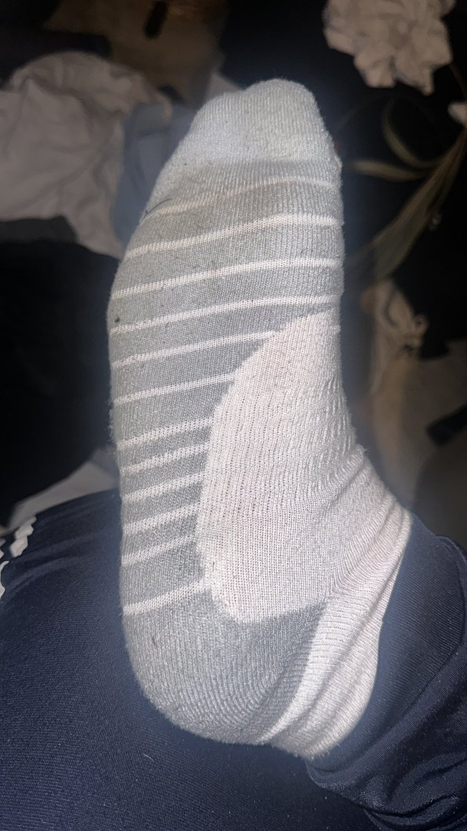 Nikesockking's tweet photo. these sweaty nike socks aren’t gonna come off themselves #cashpigs #nikesocks https://t.co/PyBghiQGXM
