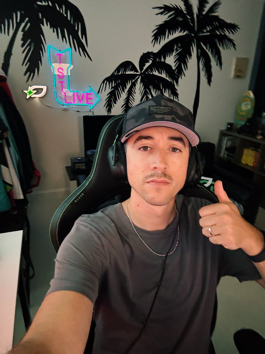 blakecissel's tweet image. warming up for a week of counter strike by playing the more difficult tactical shooter  

twitch.tv/blakecissel