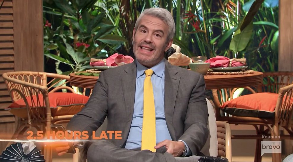 This is Lisa Hochstein levels of tardiness #RHOA