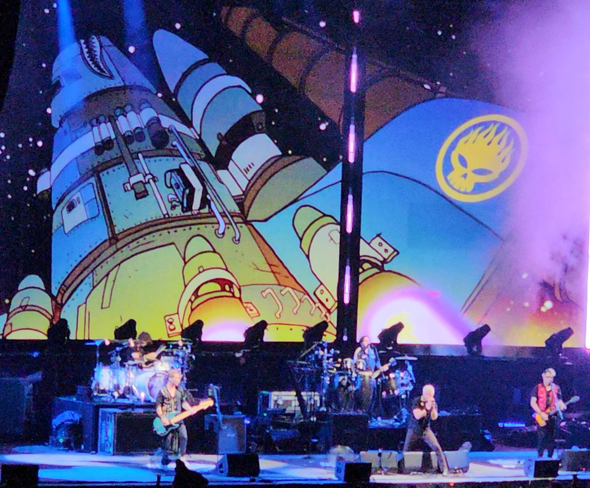 meteleco's tweet photo. #theoffspring
Jul 12, 2025
MidCredit Florida Amphitheatre https://t.co/RiuItfQ9N0