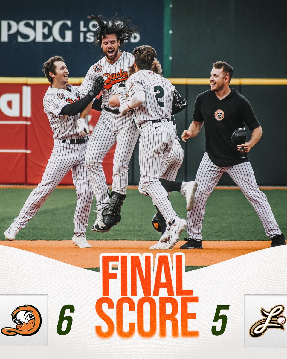 Long Island Ducks (@liducks) on Twitter photo RECAP: Down by four runs in the ninth inning, the Ducks staged a comeback for the ages on Sunday! A five-run inning was capped off by <a href="/TroyViola08/">Troy Viola</a>'s waddle-off three-run double, giving the Flock a dramatic 6-5 win!  
📰: liducks.com/ducks-stun-sto… RECAP: Down by four runs in the ninth inning, the Ducks staged a comeback for the ages on Sunday! A five-run inning was capped off by <a href="/TroyViola08/">Troy Viola</a>'s waddle-off three-run double, giving the Flock a dramatic 6-5 win!  
📰: liducks.com/ducks-stun-sto…