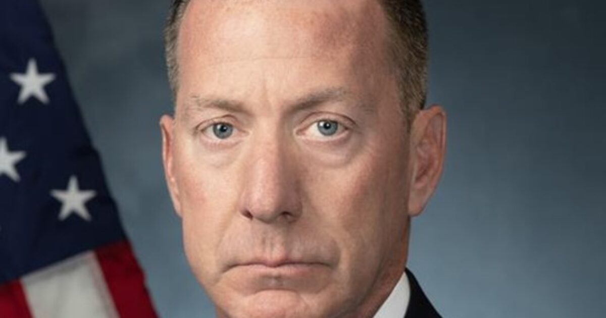 SD73660's tweet image. Shocking News: The present Secret Service Director, Sean Curran, approved a troubling security strategy just one day prior to the Butler Rally, where Trump came dangerously close to being harmed
#TrumpAssassinationAttempt 
#BidenAdministration