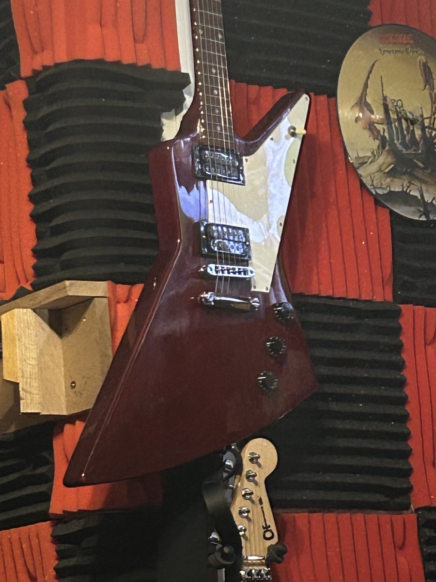 Let’s see YOUR Gibsons tonight!