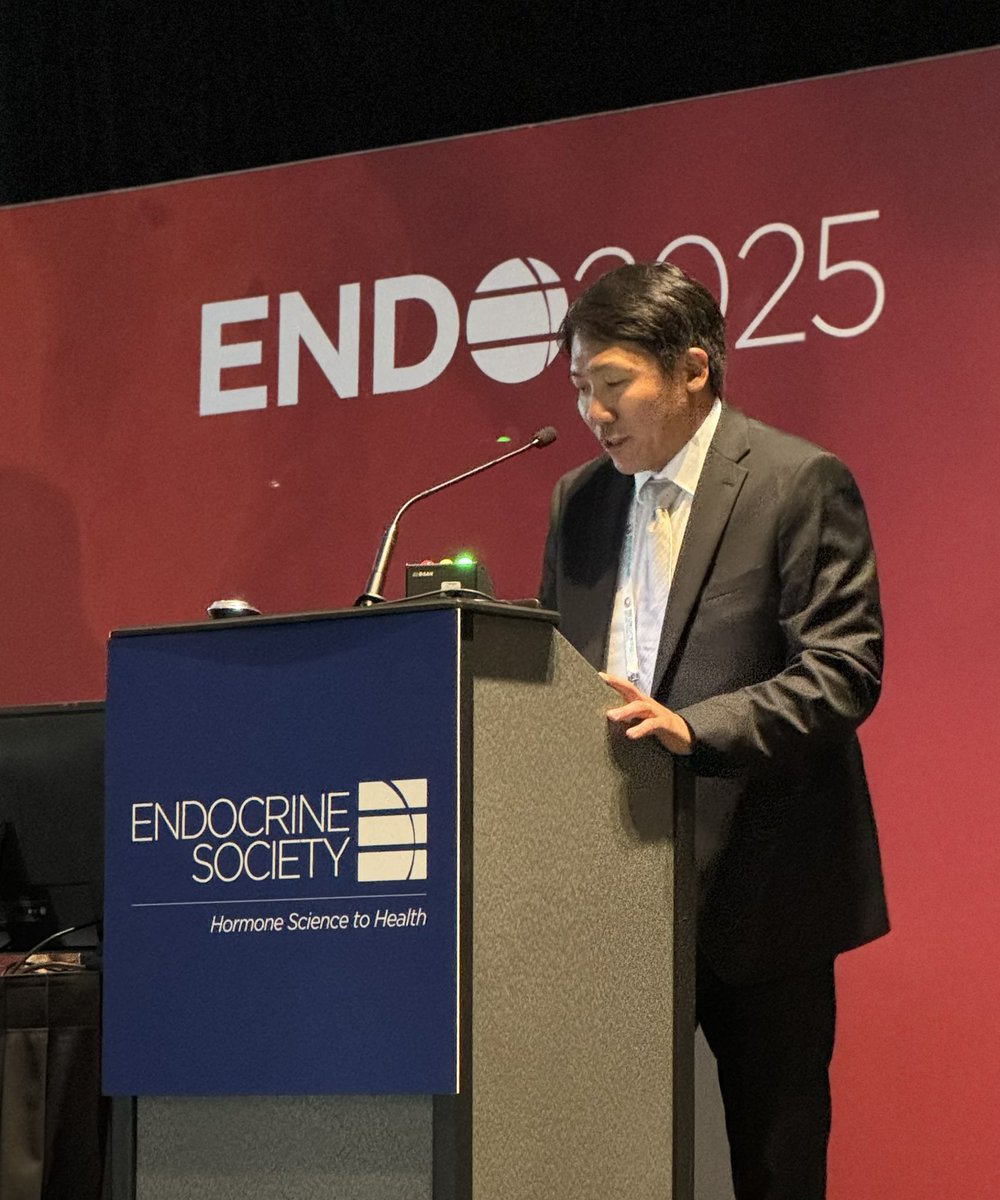 JoyYWu's tweet image. Congratulations to @StanfordEndo Visiting Scholar Jeonghoon Ha on a terrific talk at #ENDO2025. Looking forward to ongoing collaborations!