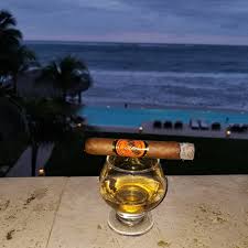 BourbonBuck_'s tweet photo. @shufflecom All you need at the beach! Shuffle: AvgBourbonbuck https://t.co/okdX7c9kA5
