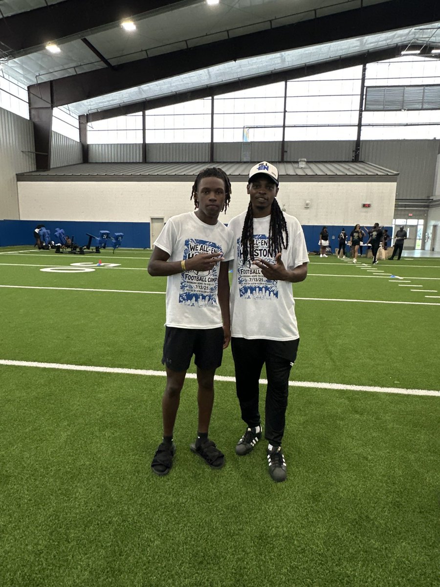 Pat Lyles (@patlyles21) on Twitter photo I had a great time at the ALL-EN 50 Elite camp today. Thanks for the invite <a href="/justinallen_13/">Justin Allen</a> and for the gear. #WeALLEN I had a great time at the ALL-EN 50 Elite camp today. Thanks for the invite <a href="/justinallen_13/">Justin Allen</a> and for the gear. #WeALLEN