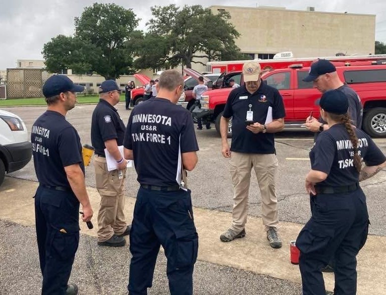 MnDPS_DPS's tweet image. Minnesota Task Force 1 (one of our urban search and rescue teams) is now in TX in Travis County NW of Austin. Heavy rain has paused search efforts for now. They’ll report for their first mission at 6 a.m. Monday, joining the effort to find people still missing after the floods.