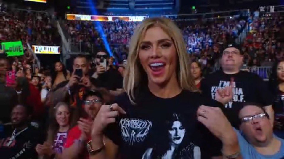 RheaAllDay's tweet image. Torrie knows ball #WWEEvolution