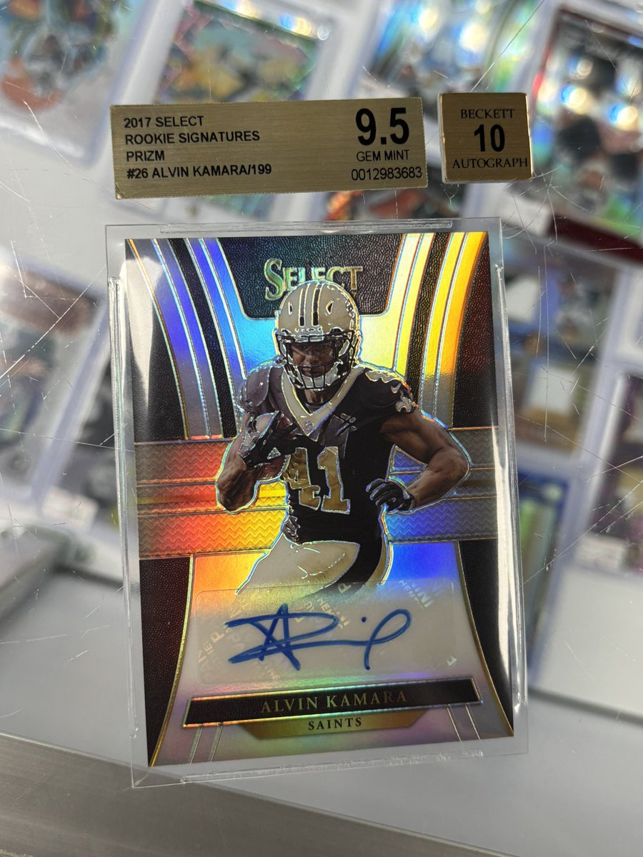 #FACTORYSTACKS stack thru 7/13 (tonight)!

$85 Kamara Rookie Auto /199
 (cracked out of a cracked/scratched case)

Claim with “take”, offers can be sniped.
Stacks &lt; $60 pay $5 BMWT. Must claim at full for claim to be eligible for 5-10% stack discount.