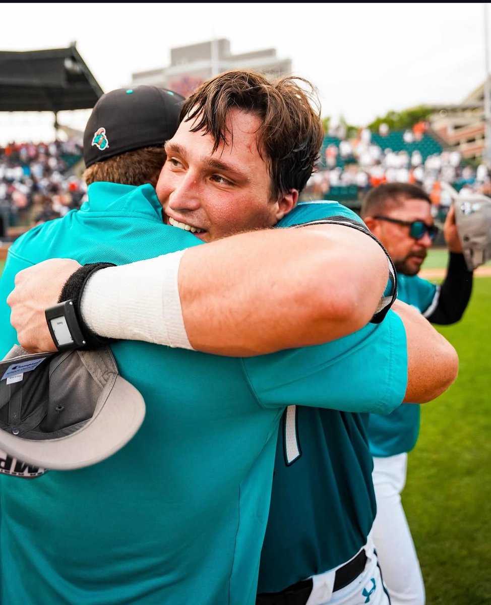 TShewmaker43's tweet image. Orioles getting a good one, but even a better person.
Thanks for the memories, Bo!
Go be great.
@CoastalBaseball