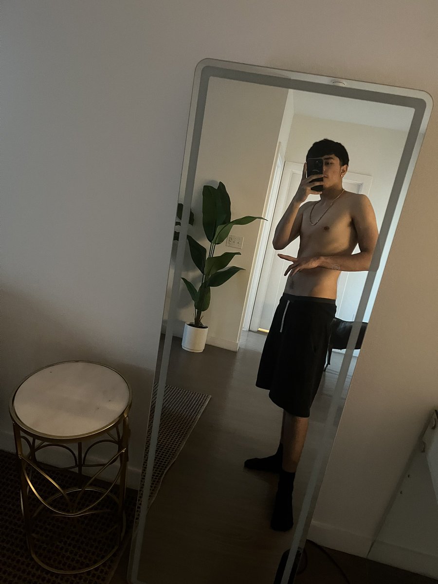 69blud's tweet image. Who tryna trade, sext? #nsfw