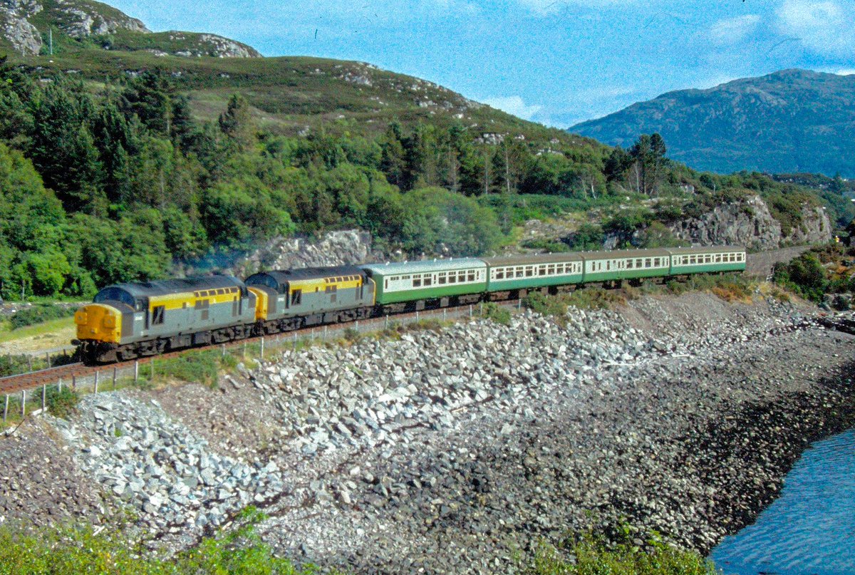 When the planets align, make sure you’re ready, and this was definitely one of those moments!
37025 Heads through Badicaul with its classmate having just left Kyle of Lochalsh. Happy days!
#Class37 #Tractor #Dutch #Badicaul #KyleOfLochalsh #Scotrail