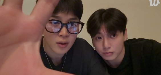 RT &amp; REPLY !!
Let's Trend for JIKOOK 🥹 

WE LOVE YOU JIMIN
WE LOVE YOU JUNGKOOK