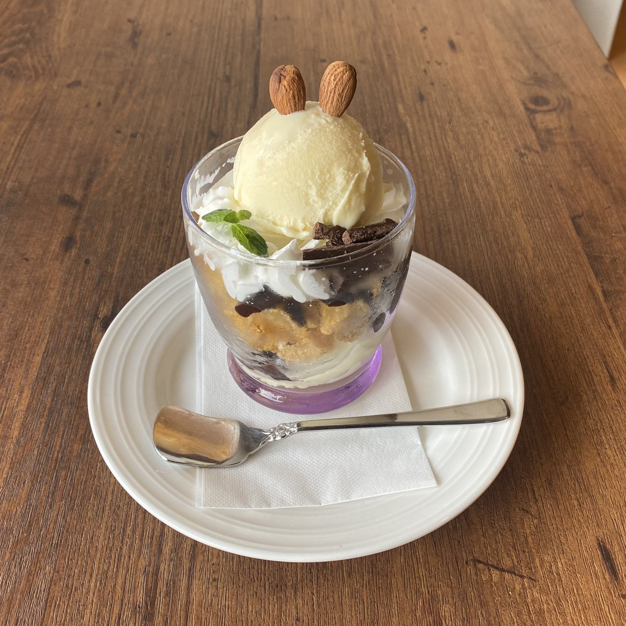 うさぎcafe うさぎカフェもふれる | 一番うさぎと触れ合える秋葉原のうさぎ