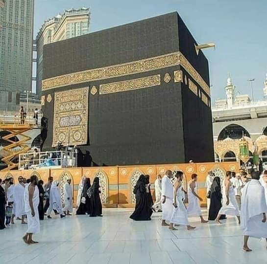 Asmaraii1's tweet image. اَلسَلامُ عَلَيْكُم وَرَحْمَةُ اَللهِ وَبَرَكاتُهُ
صبح بخیر🌺
اِنَّ مَعِىَ رَبِّىۡ سَيَهۡدِيۡنِ
یقیناً میرے ساتھ میرا رب ہے وہ ضرور میرے لیے راستہ پیدا کر دے گا