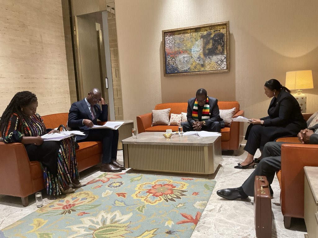 En route to Osaka, Japan, the President made a technical stopover in Mumbai, India, where he received a comprehensive briefing on Zimbabwe-India bilateral relations from Zimbabwe’s Ambassador to India, Ambassador Nkomo.
Currently, over 7,000 Zimbabwean students are enrolled in