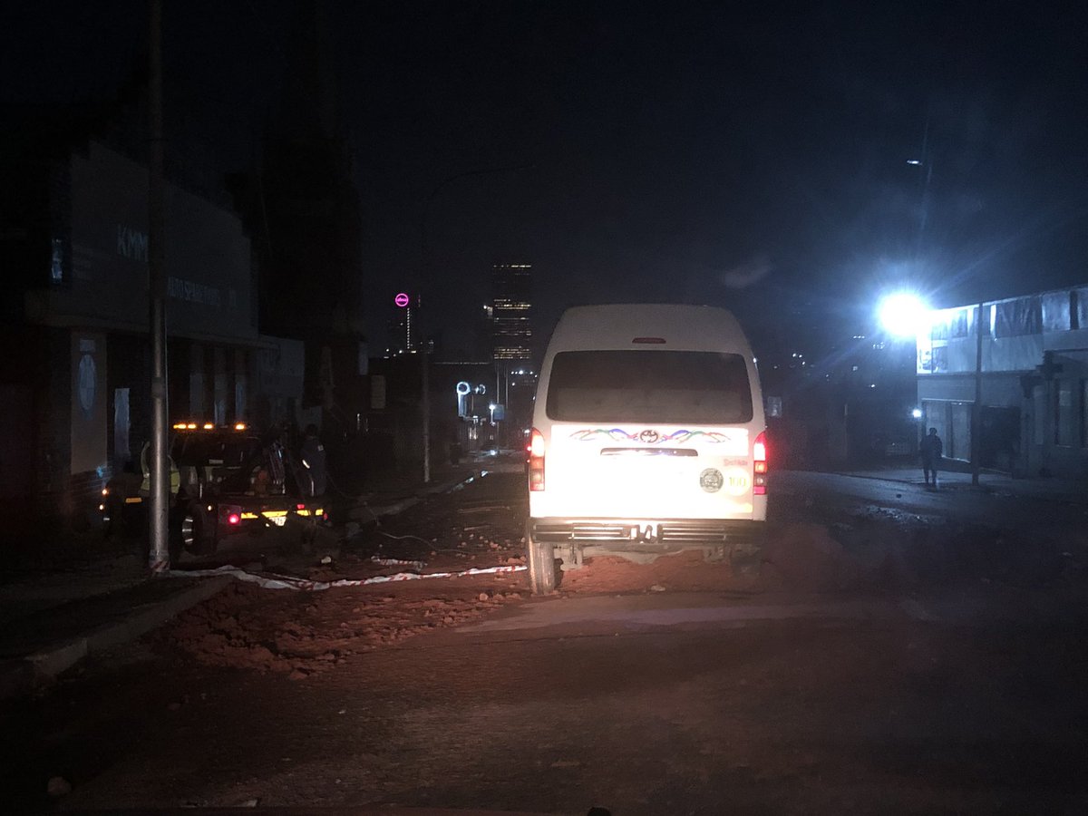 FasdaProtect's tweet image. A Large hole the road due to water repairs has caused a number of accidents. @JHBWater please escalate.
Motorist to use caution and slow down when traveling down Commissiner str cnr Browning Jeppestown.
@SafercityZA @MyJRA @CityofJoburgZA @EWNTraffic @GTP_Traffstats @JoburgMPD