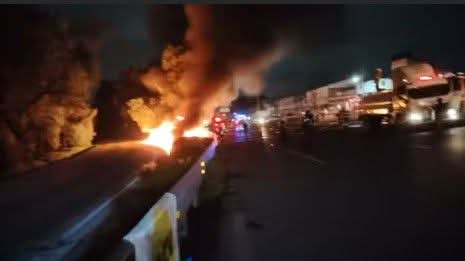 #IMPORTANTE | Circulación en la México-Pachuca se reestablece tras quema controlada de combustible

Luego de más de diez horas de labores de emergencia, fue reabierta la circulación en ambos sentidos de la autopista.

Acá la historia completa: facebook.com/share/p/1C9azf…