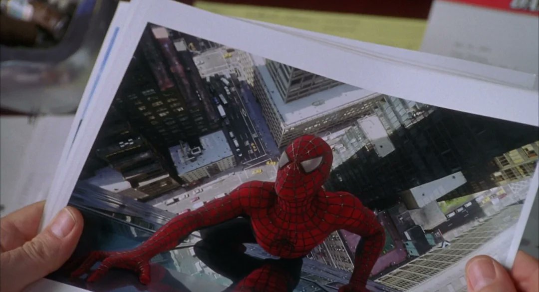 There's absolutely no way Robbie didn't know Peter was Spider-Man like look at this fuckery