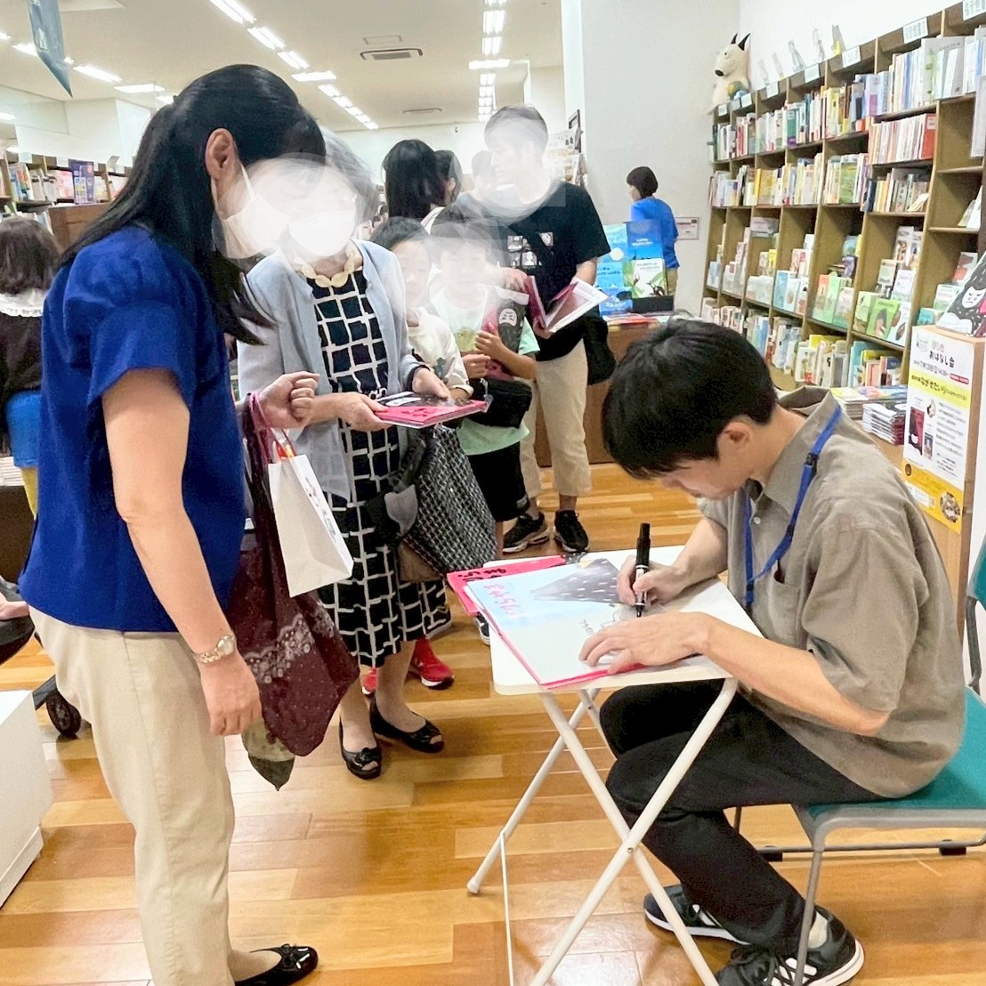 kinmokuseisya's tweet image. 【みんつ】えほん おはなし会の開催報告📚✨
7/13（日）ジュンク堂書店姫路店様の「えほん おはなし会」に足をお運びくださった皆様、ありがとうございました✨…