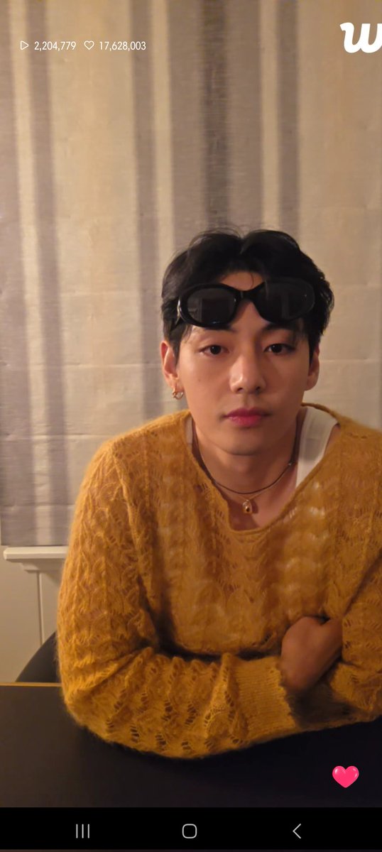 KECINTAAN BANGET GUE SAMA TAEHYUNG PLISSS