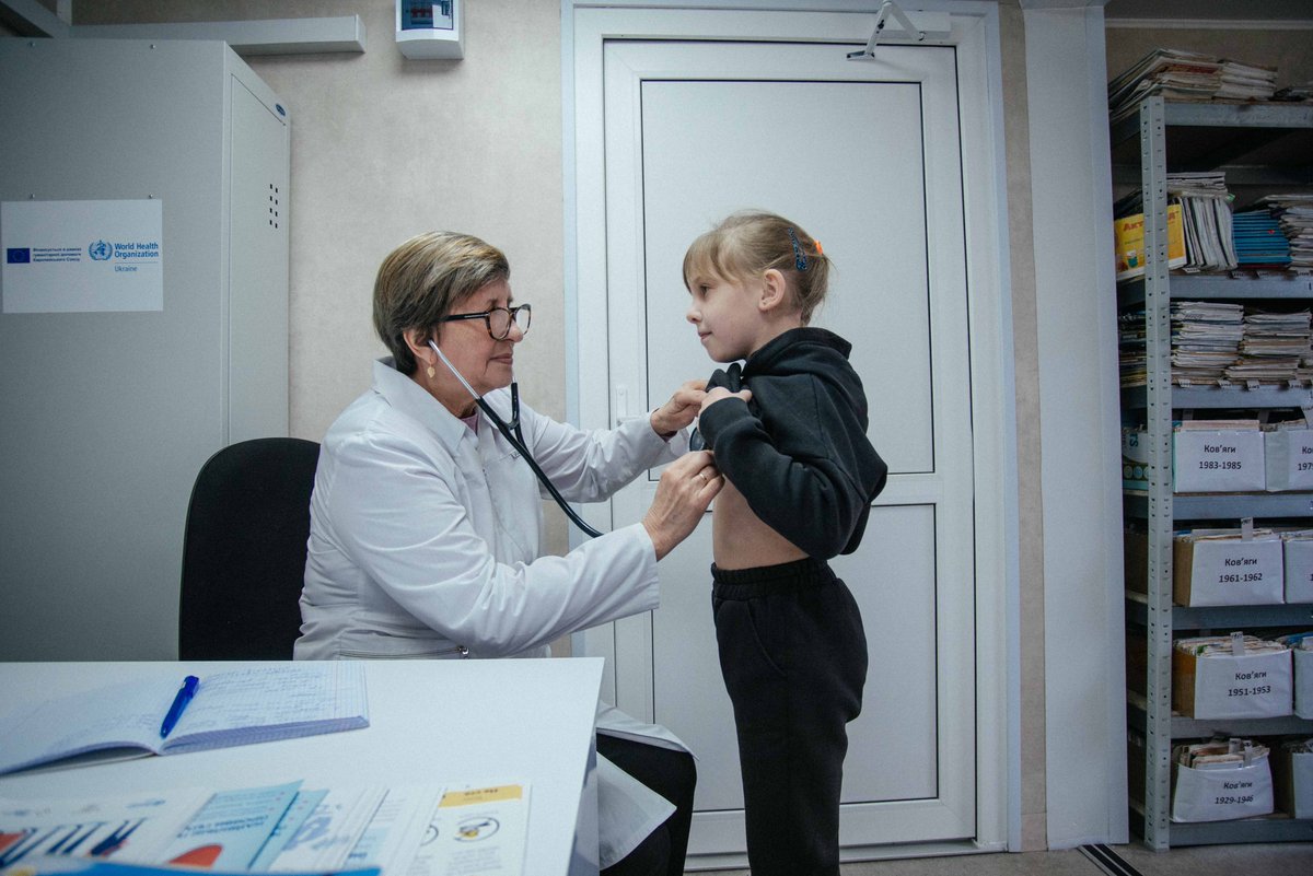 echo_Europe's tweet image. “This clinic saved us. It makes us feel like we haven’t been forgotten.”
In Ukraine's war-affected Sumy and Kherson regions, modular clinics supported by the EU 🇪🇺 and @WHOUkraine are bringing vital care to those who need it most, restoring hope, one patient at a time.
