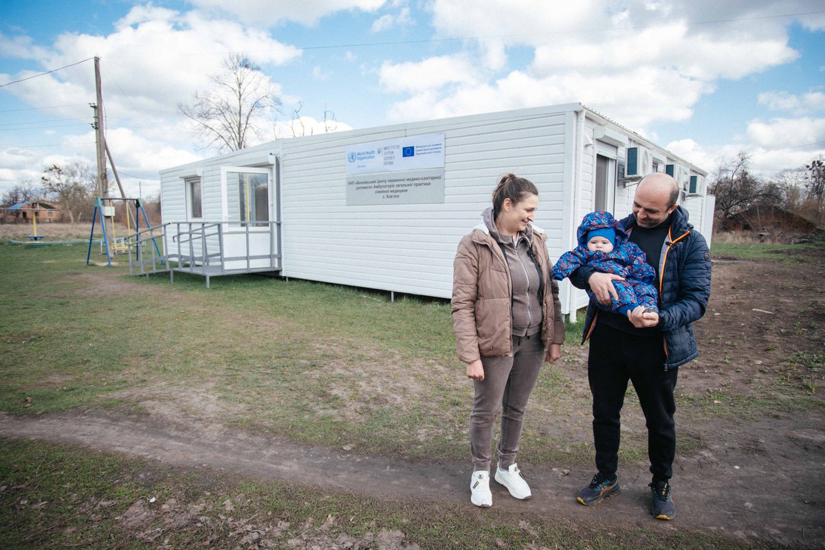 echo_Europe's tweet image. “This clinic saved us. It makes us feel like we haven’t been forgotten.”
In Ukraine's war-affected Sumy and Kherson regions, modular clinics supported by the EU 🇪🇺 and @WHOUkraine are bringing vital care to those who need it most, restoring hope, one patient at a time.