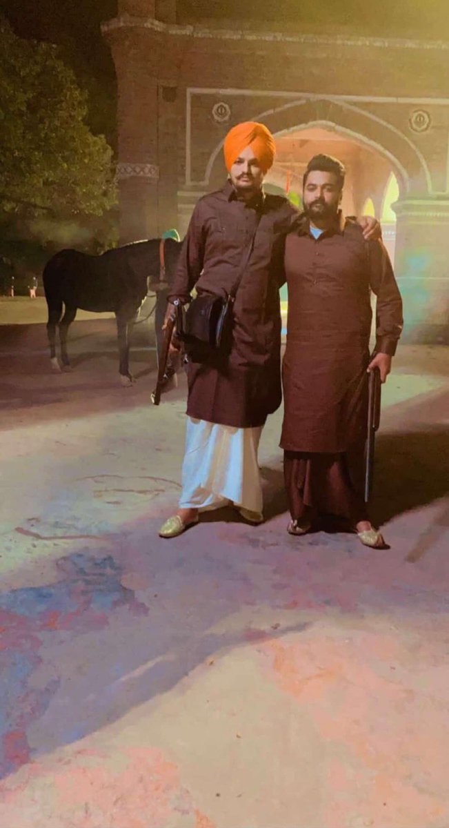 ਤੂੰ ਜਿੰਦਗੀ ਦੇਤੀ ਰਾਹ ਪੈ ਸੀ,ਸਿਵਿਆਂ ਦੇ
ਬੜੇ ਵਾਰ ਨੇ ਪਿੱਠ ਤੇ ਹਰ ਥਾਂ ਉੱਤੇ ਨਿਭਿਆਂ ਦੇ

#JusticeForSidhuMoosewala 
#SidhuMoosewala 

<a href="/iSidhuMooseWala/">Sidhu Moose Wala</a> <a href="/iBalkaurSidhu/">Sardar Balkaur Singh Sidhu</a> <a href="/jennyjohalmusic/">Jenny Johal</a> <a href="/GillRaunta/">Gill Raunta</a> <a href="/SIDHUFANGIRL/">Simran kaur♡</a> <a href="/SukhmeetGrewal4/">sukh kaur</a> <a href="/turja_tu/">ਪੰਜਾਬਣ</a> <a href="/tannu_ki/">ਮਲਵੈਣ</a> <a href="/Hrdeepbassi/">Hardeep kaur</a> <a href="/Tanpree19146368/">Tanpreet Kaur</a> <a href="/Raunak_sekhon/">🌺Raunak Sekhon🌺</a>