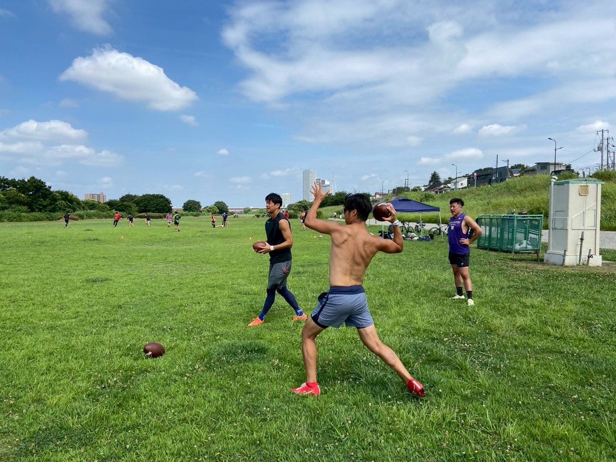 🏈2025.7.13 通常練習
多摩川河川敷にて久々のチームのみでの練習でした！
タックル練習や各パート練習、スケルなど行い、選手たち各々のスキルアップに繋がったと思います💪

#アメフト
#社会人チーム
#月曜からアメフト
#部員募集 
#経験不問です
#未経験者も活躍
