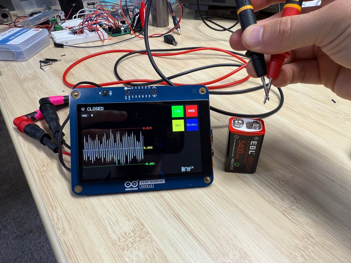 OIHDesigns's tweet photo. My custom DMM can now report the difference between "0 Volts - they're floating" and "0 Volts - same potential." 

Pretty stoked to get this working. Should save a lot of "is it 0v or am I measuring in the wrong place?" when troubleshooting.

#Arduino #electronics https://t.co/a7OugXPZTa