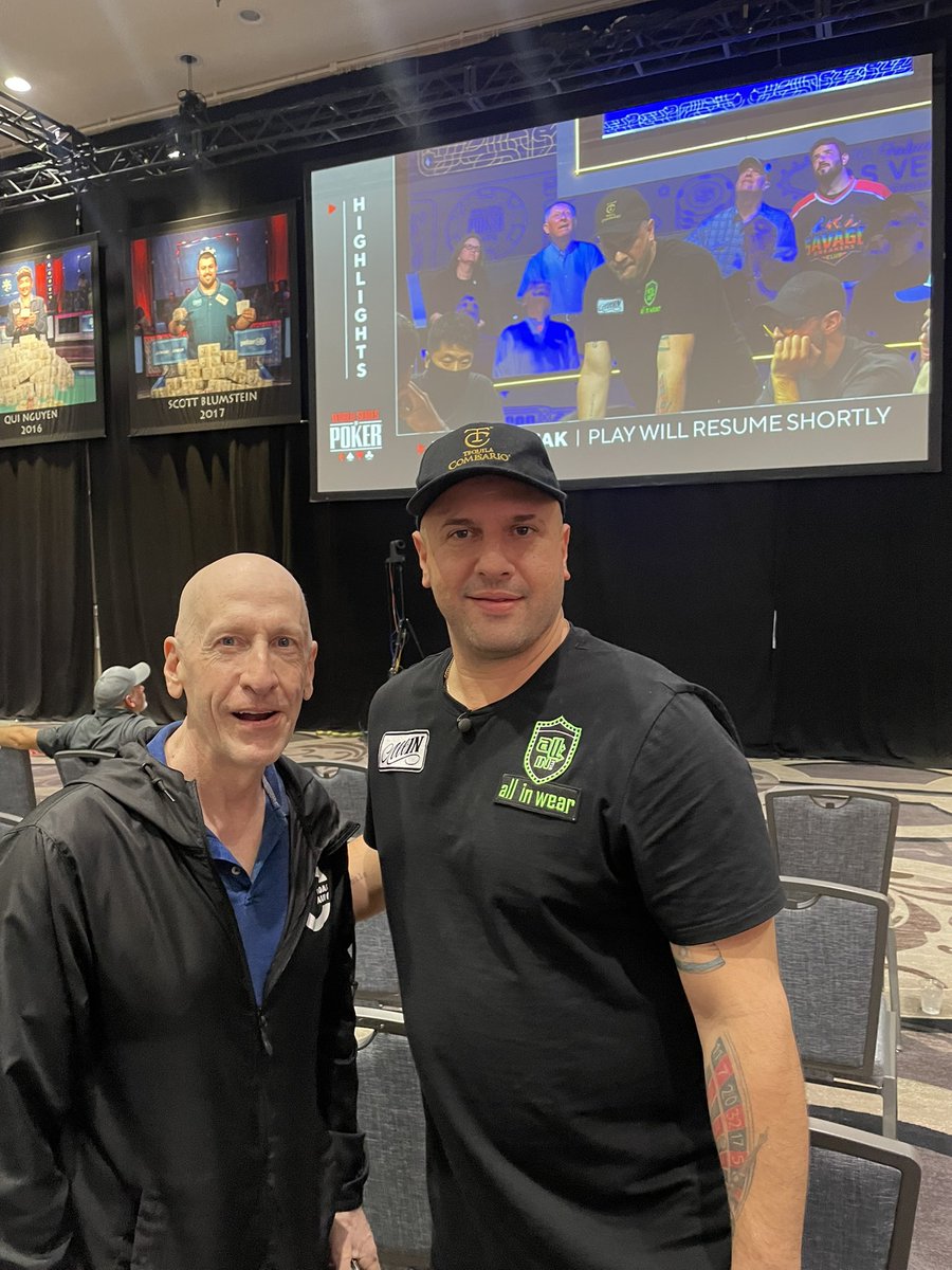 TeamMizrachi's tweet image. .. @TheGrinder44 & VegasPaulyC chill’n during the break @wsop! #TeamMizrachi #VegasCompWallet #VegasPaulyC