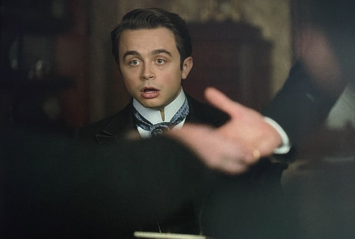 itshauteoutside's tweet image. Jack realizing he just became the 1880s equivalent of a multi-millionaire #TheGildedAge