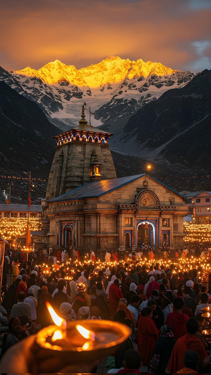 सत्यम शिवम सुंदरम ❤️

आप सभी को पवित्र श्रावण मास के प्रथम सोमवार की बहुत बहुत शुभकामनाएँ। 
#सोमवार #हर_हर_महादेव #श्रावण_मास