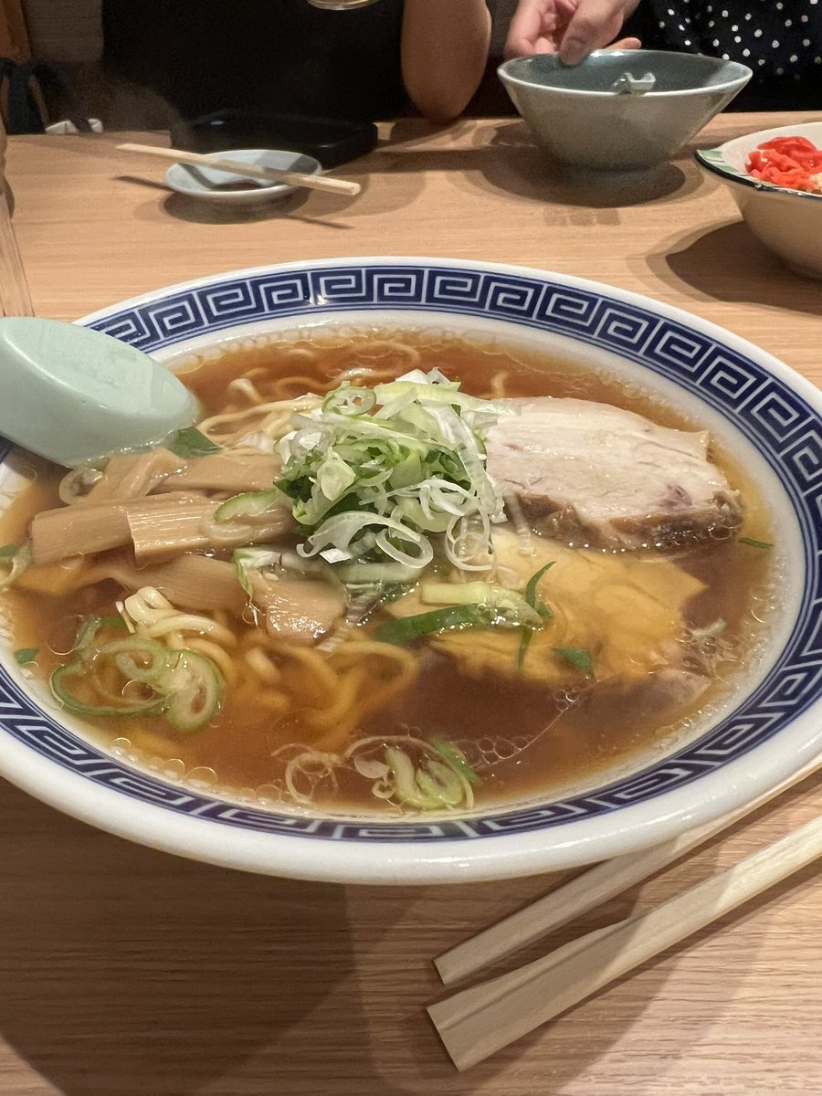 passol0729's tweet photo. 昔、富山駅の前でやっていた屋台のラーメン屋が駅横で店舗出してやってた‼️27年ぶりくらいに食べた
#駅前ラーメンひげ https://t.co/lrW8a8wScl