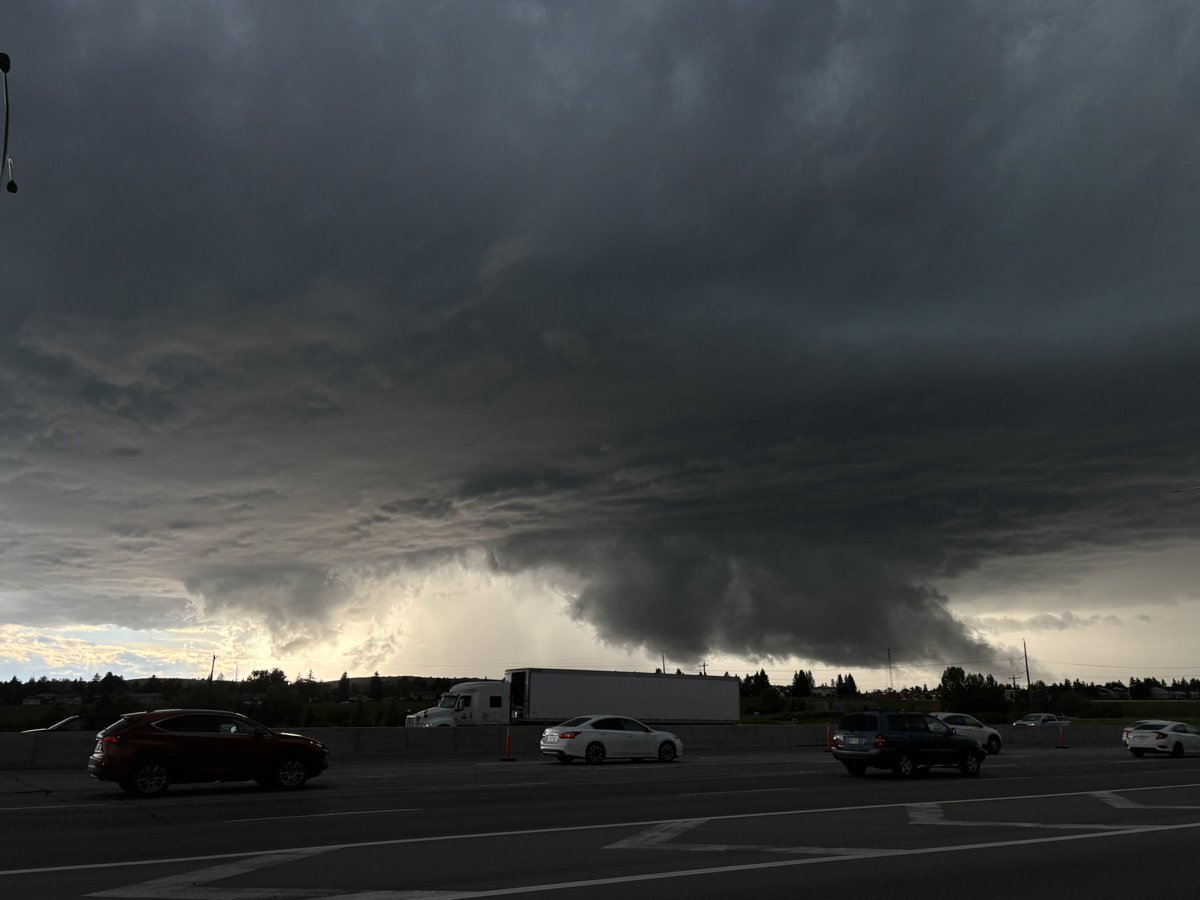 Intense supercell entering north Calgary 7:45pm #abstorm