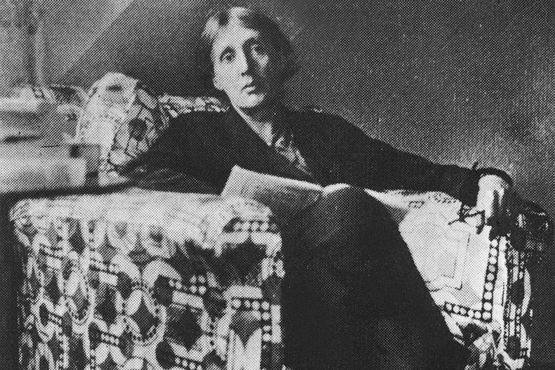 NelsonFredyPadi's tweet image. En @Maescrea @UNALOficial finalizamos semestre con un ensayo de cada alumno sobre literatura y obra propia. Para escribirlo, hoy revisamos metodología inspirados en Virginia Woolf: &quot;Con su escritura el mundo se llenó de habitaciones, impropias, ajenas, interconectadas, diversas&quot;.