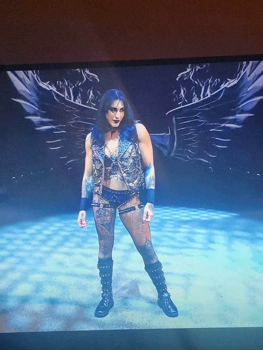 Look in her eyes!!
<a href="/RheaRipley_WWE/">RheaRipley_WWE</a> <a href="/WWE/">WWE</a> #WWEEvolution #wwe #rhearipley #mami <a href="/MIWband/">Motionless In White</a>