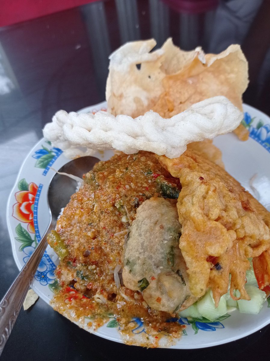 Pecel Pacet iki koyoke porsi gae wong 2 kok😉