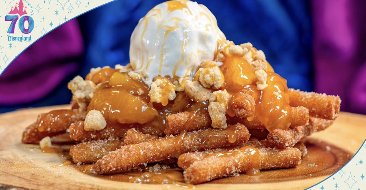 DSNYNewscast's tweet image. I just ate at Hungry Bear Barbecue Restaurant for the FIRST TIME and it was BRILLIANT! Love the theming, the Railroad passing by and the food!
Ordered the Smoked Beef Brisket Sandwich & Peach Cobbler Funnel Cake Fries.
They should replace Pecos Bills at MK with a Hungry Bear!