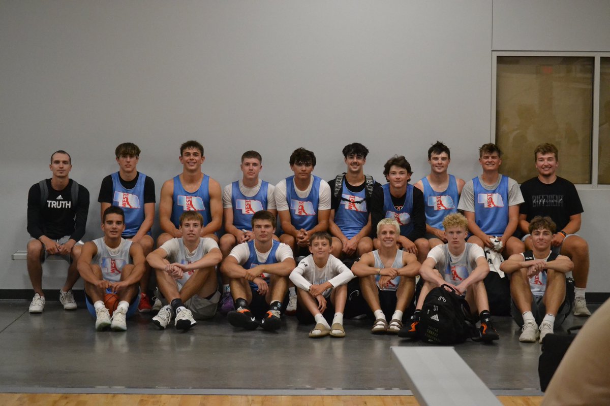 17’s win their last one of the weekend 72-53. Another perfect weekend for these guys. 8-0 on the summer season. We will be playing in the Sunflower Showcase in Kansas City on July 25-27th.
