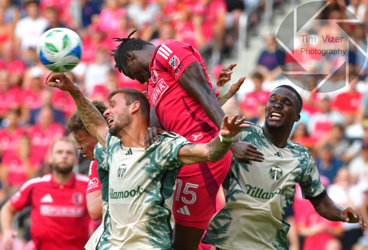 TimVizerPhoto's tweet image. STL City defeated the Portland Timbers 2-1 in a Major League soccer game at Energizer Park on Sunday. Read a Tom Timmermann @tomtimm story and see more photos at stltoday.com @stltoday @STL_SportsNews @stlCITYsc @TimbersFC timvizerphotography.com