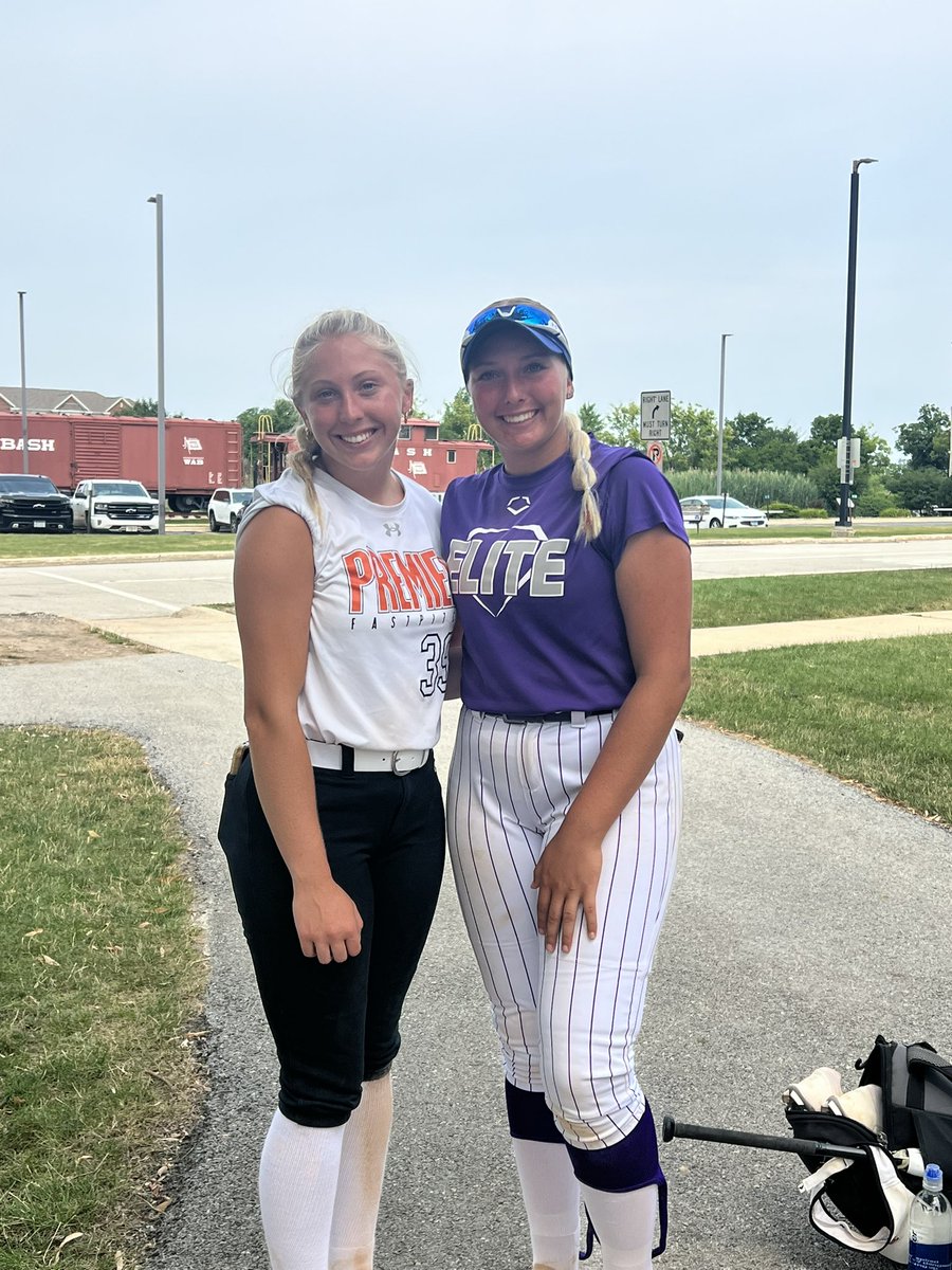 Met up with a future teammate this weekend! Go panthers!💙🐾 <a href="/GraceLemke07/">Grace Lemke</a> <a href="/EIU_Softball/">Eastern Illinois Softball</a> <a href="/Coach_KPaulson/">Kristi Paulson - EIU Softball</a> <a href="/coachDp16/">Dan Paulson</a> <a href="/tobyring19/">Toby Ring</a>