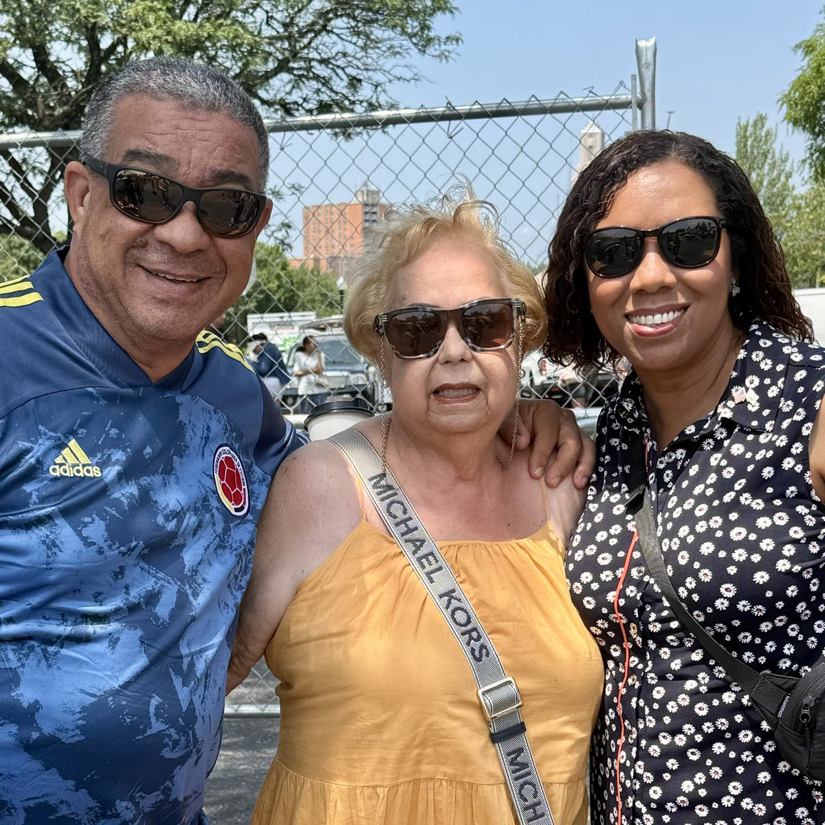 LGSabinaMatos's tweet image. Yesterday’s #ColombianAmerican Cultural Society Parade and Festival in #CentralFalls was a wonderful gathering filled with music, good food, and community.