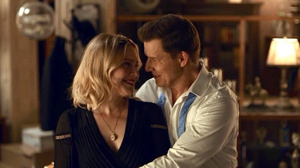 DeeDee ๐ผ (@chicadeeb) on Twitter photo I love usโฆall of us ๐ฉท
It was fun joining all of you tweeps!
๐๐ผ to <a href="/MarthaMoonWater/">Martha Williamson</a> <a href="/Eric_Mabius/">Eric_Mabius</a> #KristintBooth <a href="/RealCrystalLowe/">Yan-Kay Crystal Lowe</a> <a href="/geoffgustafson/">Geoff Gustafson</a> <a href="/TheRealGregoryH/">.</a> <a href="/zaksantiago/">Zak Santiago</a> & <a href="/hallmarkmystery/">Hallmark Mystery</a> for making and bringing us this extraordinary series! #POstables
Plz make MORE!! I love usโฆall of us ๐ฉท
It was fun joining all of you tweeps!
๐๐ผ to <a href="/MarthaMoonWater/">Martha Williamson</a> <a href="/Eric_Mabius/">Eric_Mabius</a> #KristintBooth <a href="/RealCrystalLowe/">Yan-Kay Crystal Lowe</a> <a href="/geoffgustafson/">Geoff Gustafson</a> <a href="/TheRealGregoryH/">.</a> <a href="/zaksantiago/">Zak Santiago</a> & <a href="/hallmarkmystery/">Hallmark Mystery</a> for making and bringing us this extraordinary series! #POstables
Plz make MORE!!