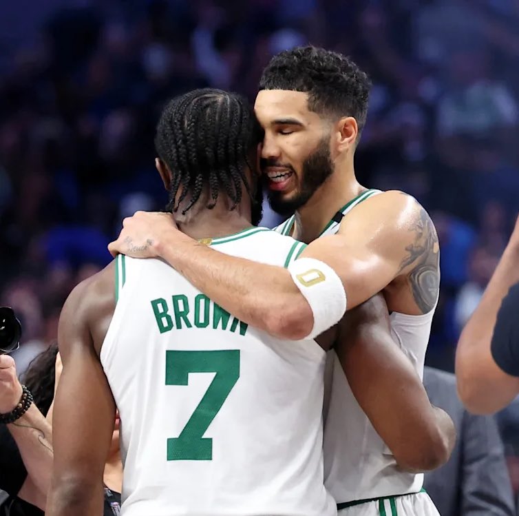 BOSFred7's tweet image. Goodnight to the Celtics fans who won’t switch up on this Duo.
Believe in the Jays.