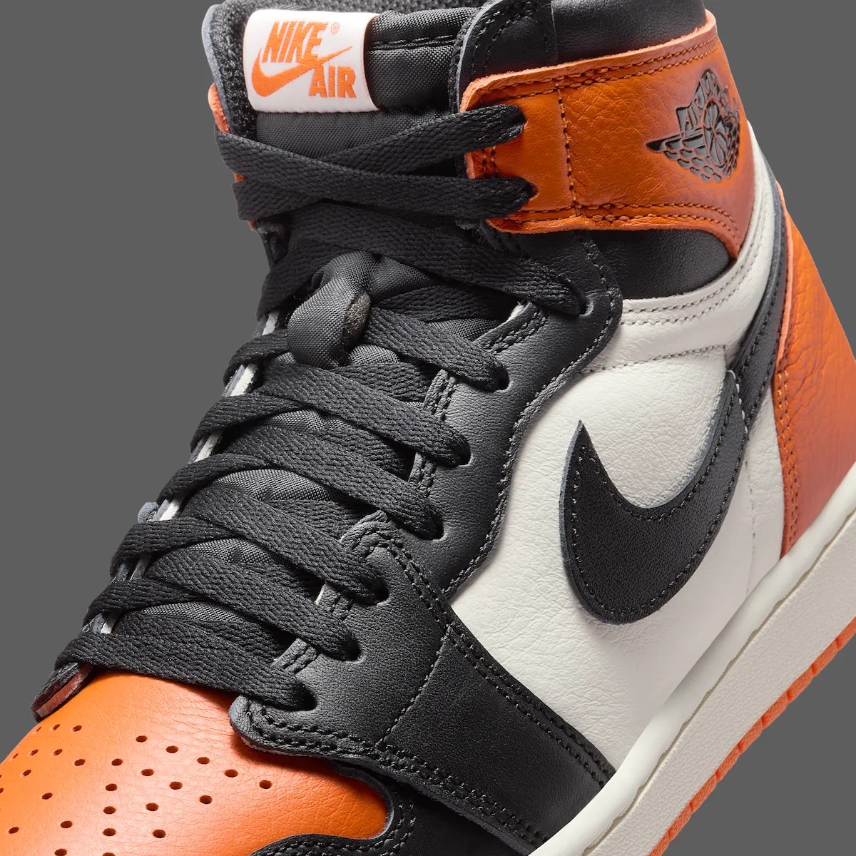 kickscrew's tweet image. Air Jordan 1 High 'Shattered Backboard'
Shop now: bit.ly/4514nCD