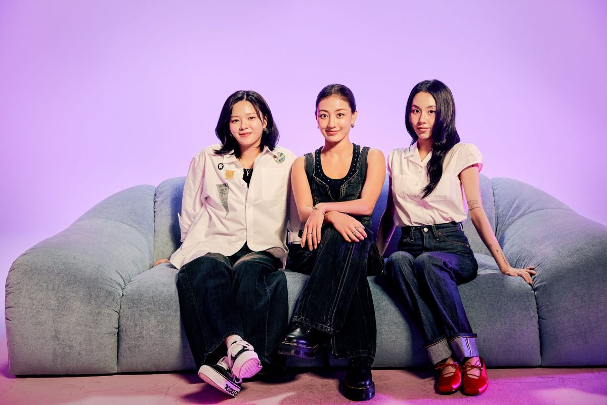 QG TWICE tweet media