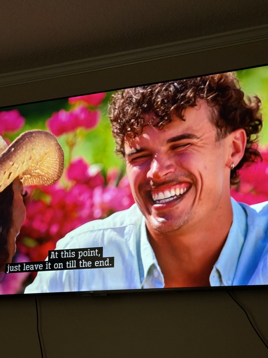 ToffeeLover69's tweet photo. Caught nic eating some black ass tn! #finale https://t.co/qi5mY03Au9