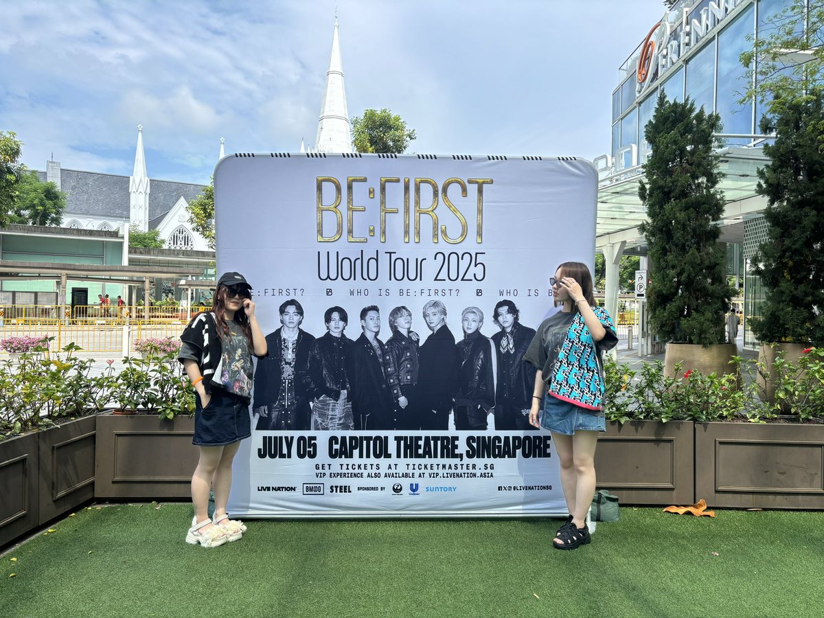 emimaru0523's tweet photo. 2025.7.5 BE:FIRST World Tour  in Singapore🧸🇸🇬
ついにデビュー当初からの初海外公演を見届けるという夢が叶いました😭
出国前から何度感極まったことか、、、🥲
海外で流れる桜も歌詞の英訳もエモいし、レベルアップしすぎてました✨
次はコーチェラ準備しときます✈️
#BEFIRST 
#BF_WT25_Singapore https://t.co/xmeVjUVYMJ